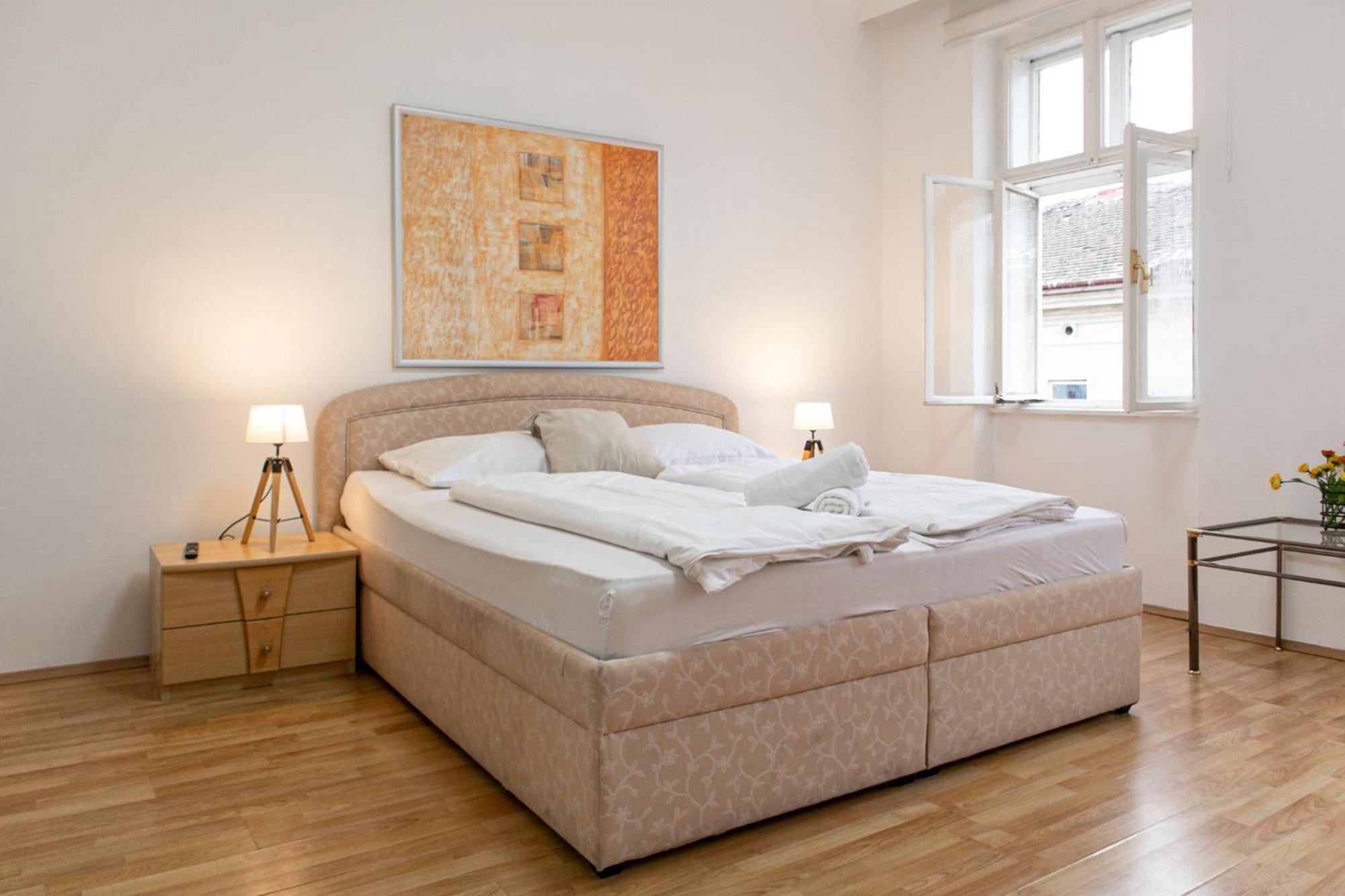 Budget City Stay - Near Wiener Stadthalle Ideal For Longstays Exterior photo