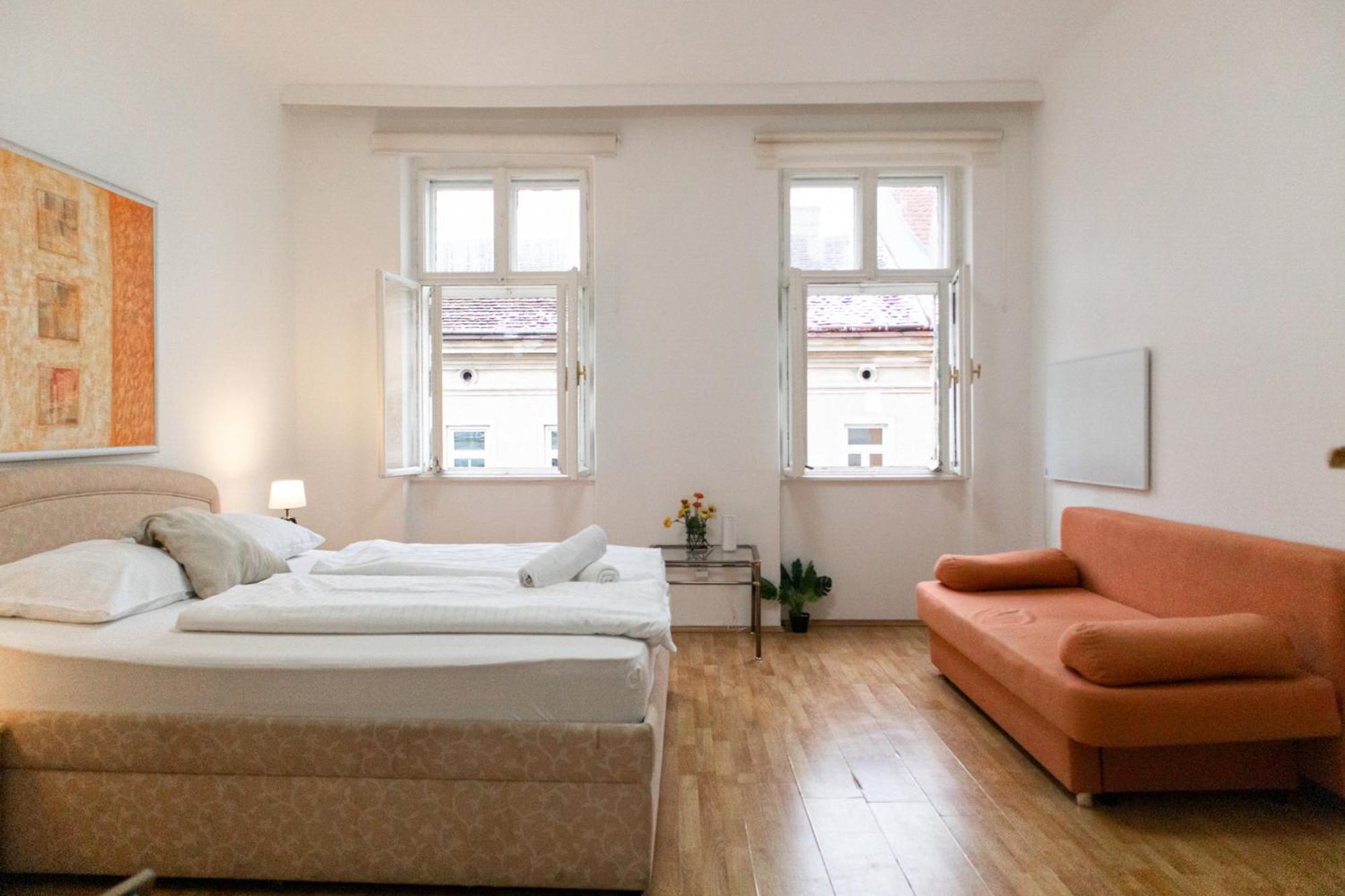 Budget City Stay - Near Wiener Stadthalle Ideal For Longstays Exterior photo