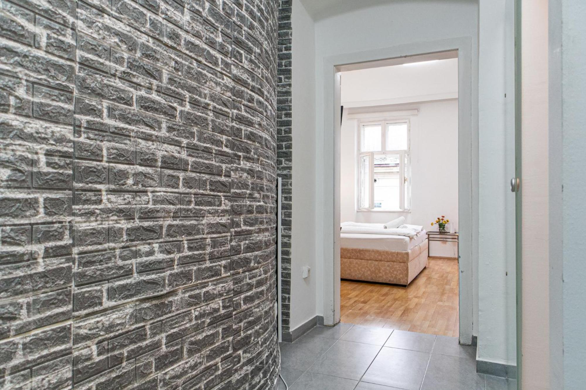 Budget City Stay - Near Wiener Stadthalle Ideal For Longstays Exterior photo